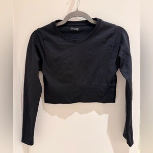 Aerie Offline Seamless Black long sleeve crop top Small